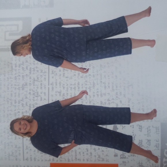 Harry Potter 2 piece capri pajama set new XXL - Picture 1 of 4